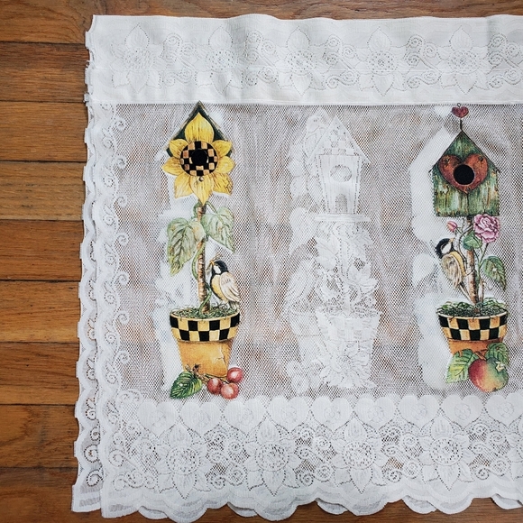 Lace flowers, birds and birdhouses window valance curtain Cottagecore - Picture 2 of 12